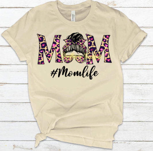 Mom (Momlife) T-Shirt